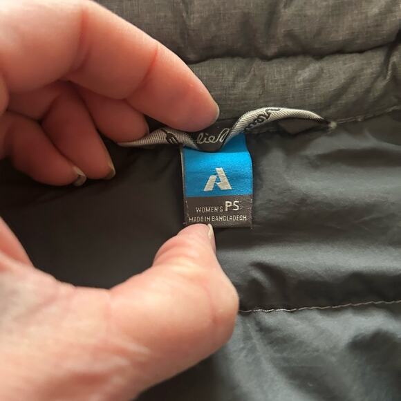 Eddie Bauer Stormdown Goose Down Jacket Womens Petite Small - Picture 8 of 8